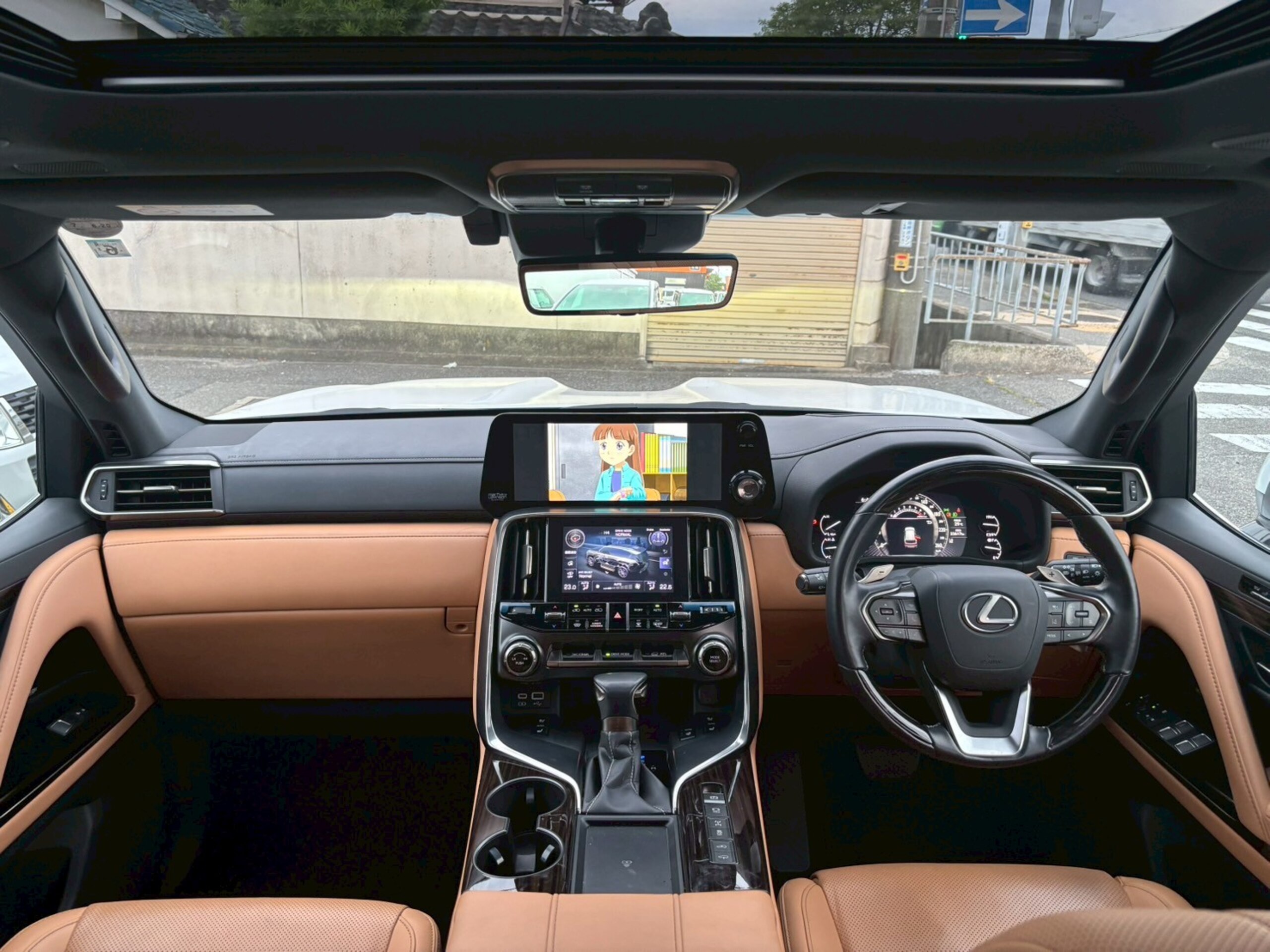 Lexus LX600 4WD Rear Entertainment/Mark Levinson/Cool Box/SR/Brown Leather (Pearl) — photo 7