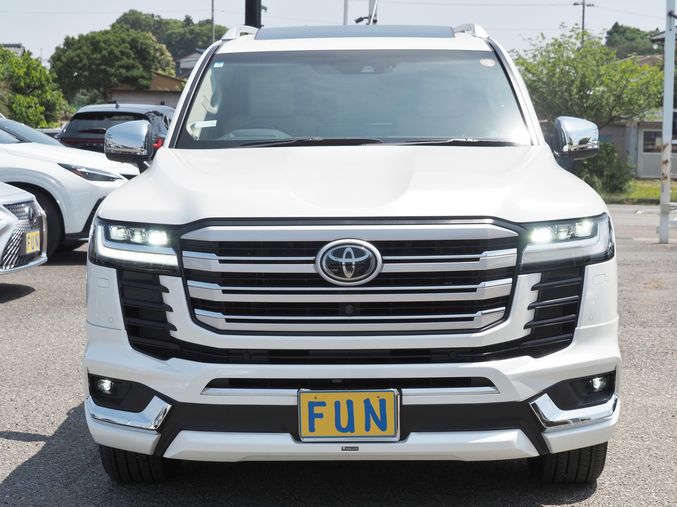 2024 Toyota Landrcuiser 300 — photo 2