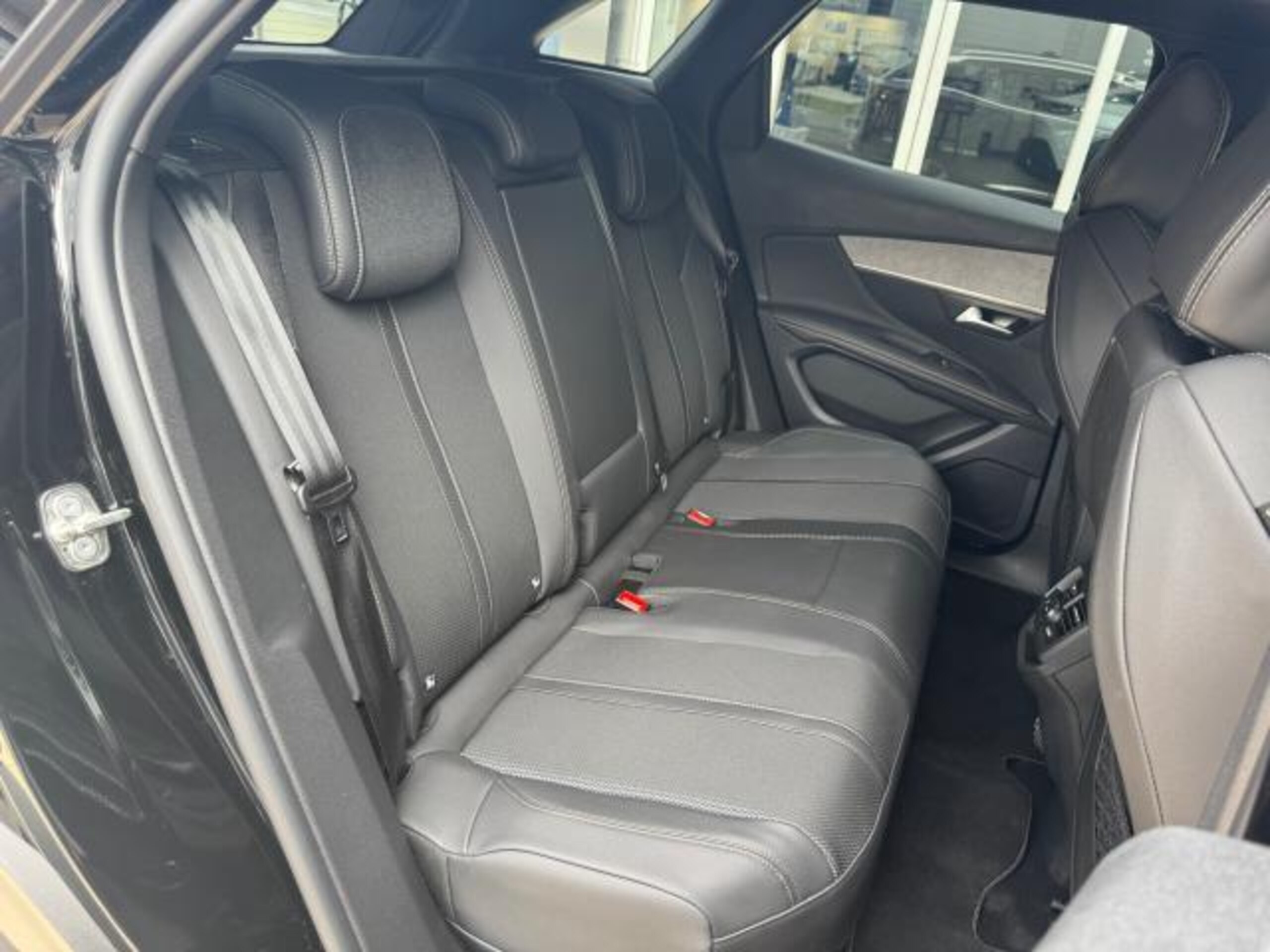 Peugeot 3008 GT Hybrid4 4WD — photo 8