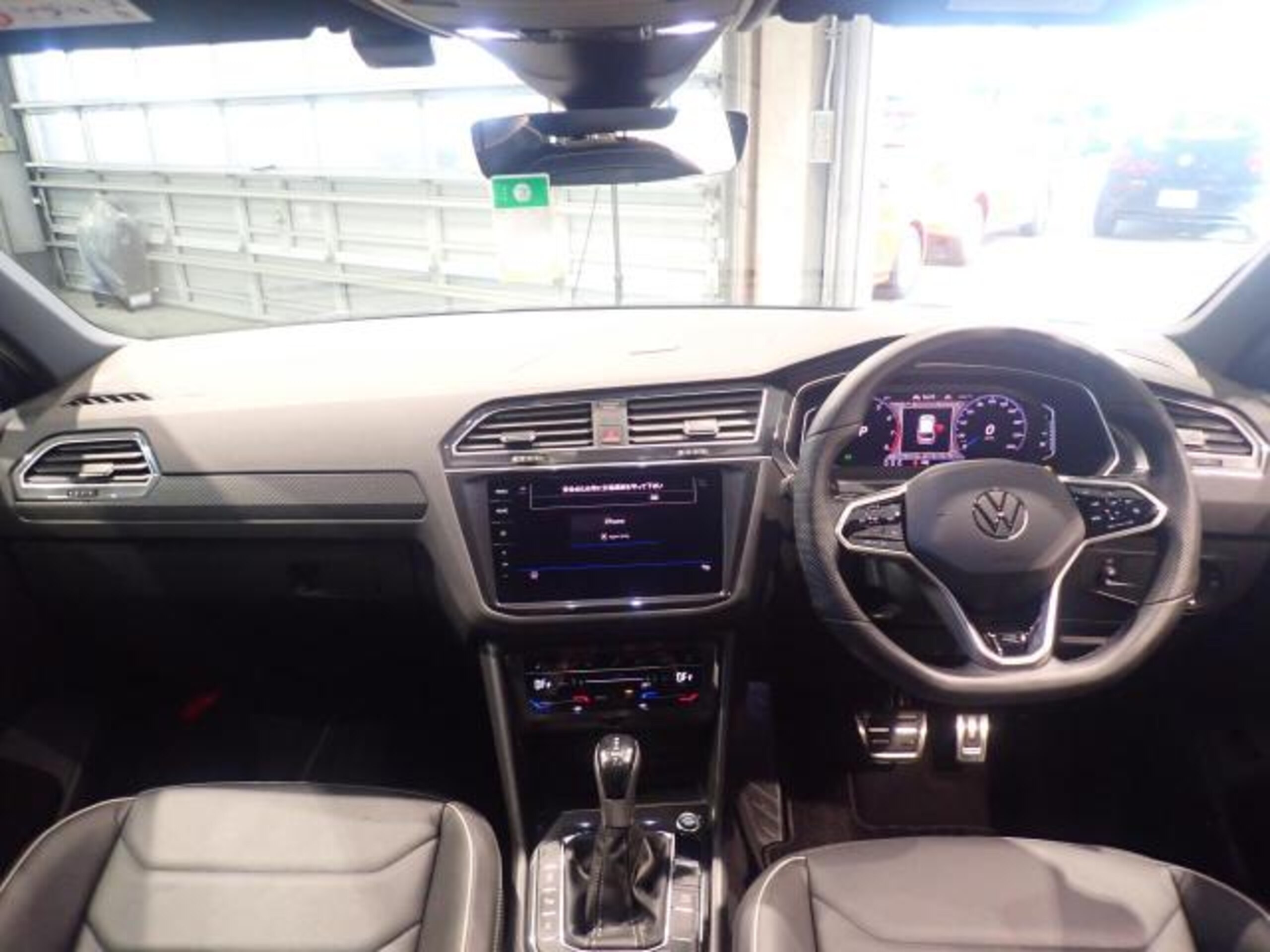 Volkswagen Tiguan TSI 4Motion R-Line 4WD Certified Used Car with Manufacturer Warranty — photo 7