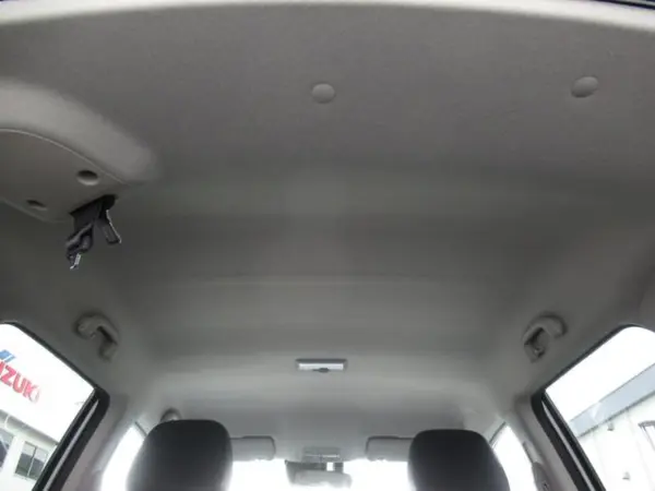 Suzuki Escudo 1.5 4WD — photo 9