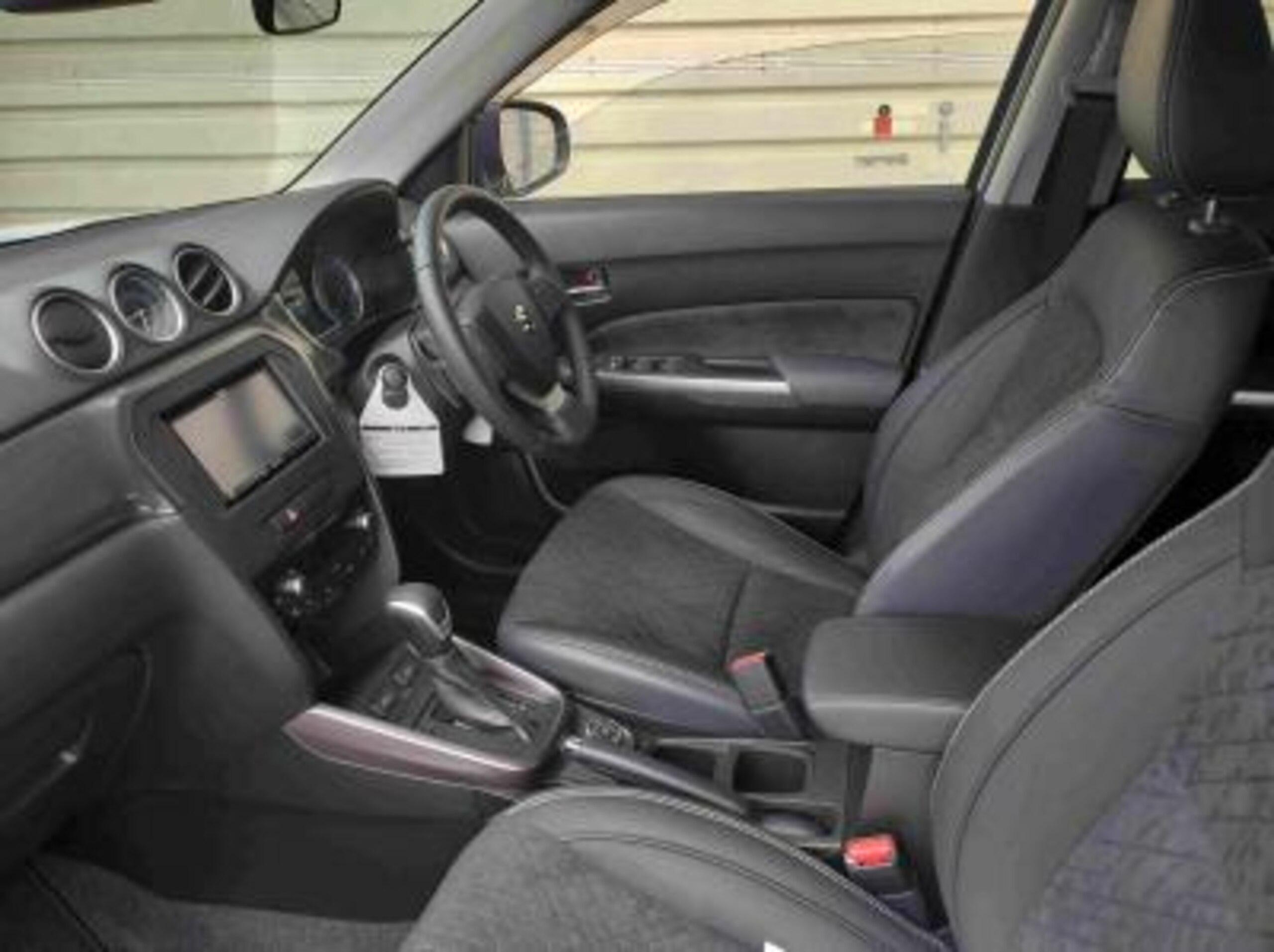 2023 Suzuki Escudo — photo 3