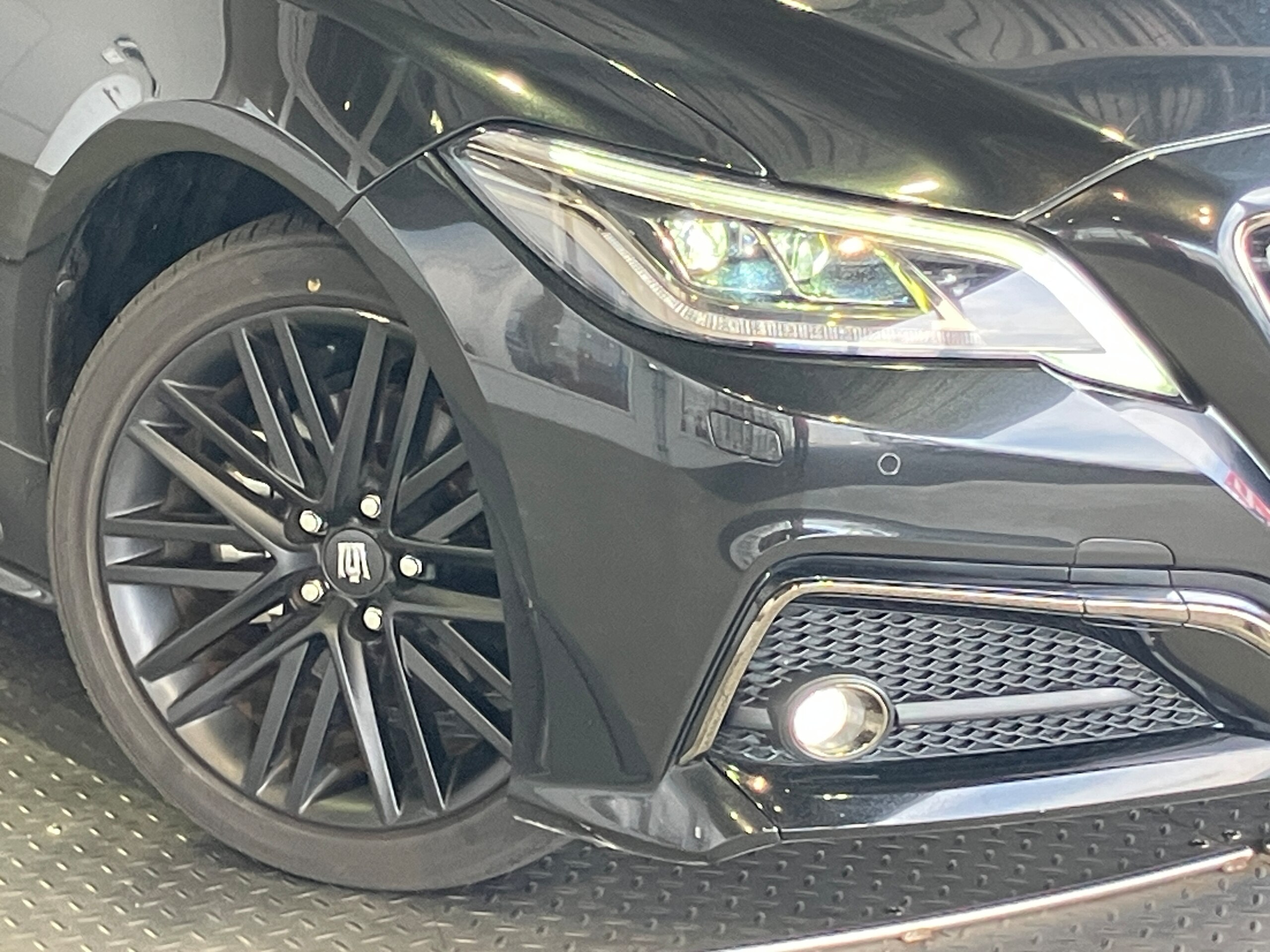 2022 Toyota Crown — photo 3