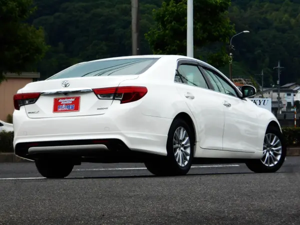 2015 Toyota Mark  X — photo 2 | Tuminion Kenya