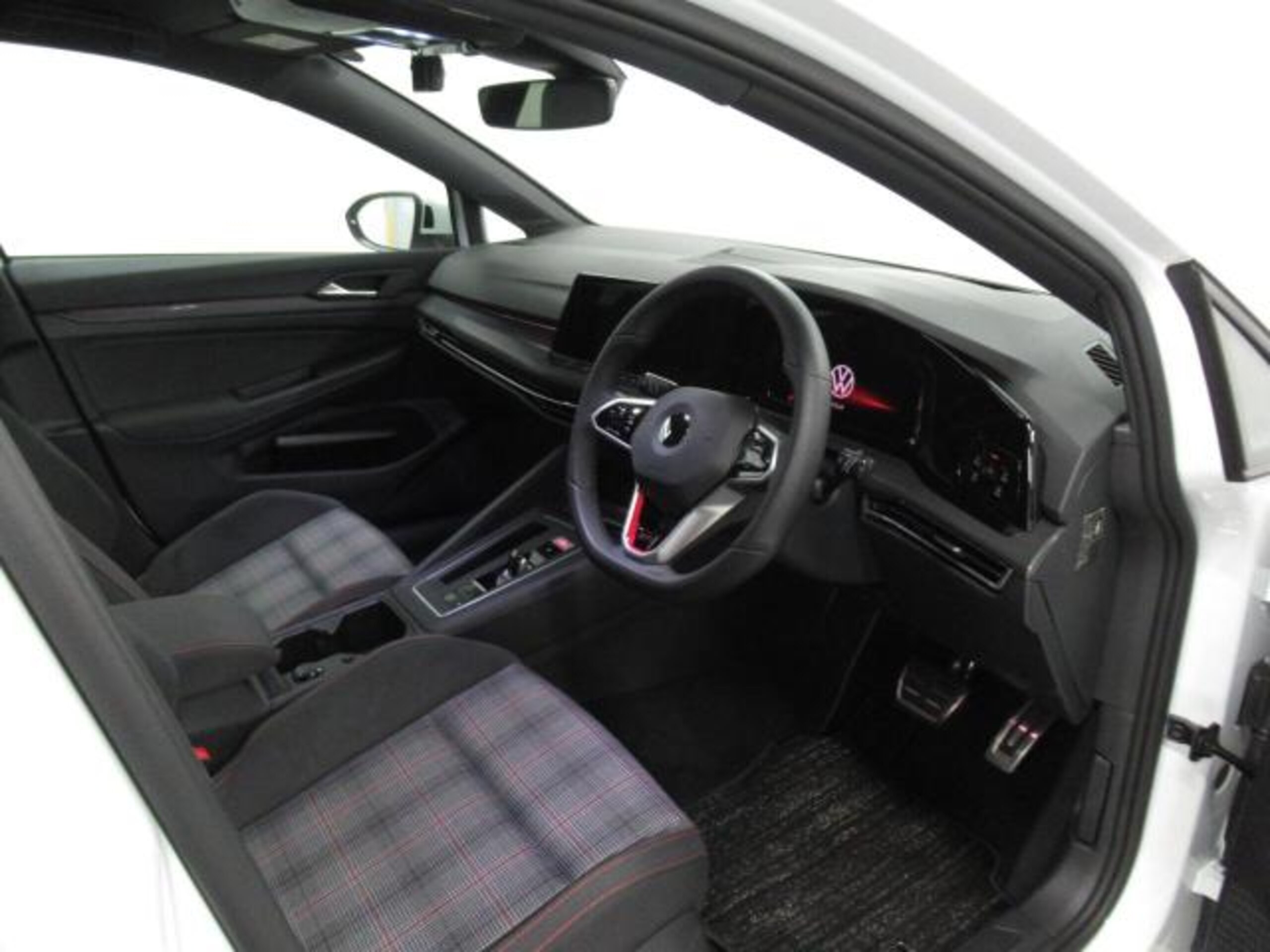 Volkswagen Golf GTI One Owner Certified Used Car with 1-Year Warranty (White) — photo 9