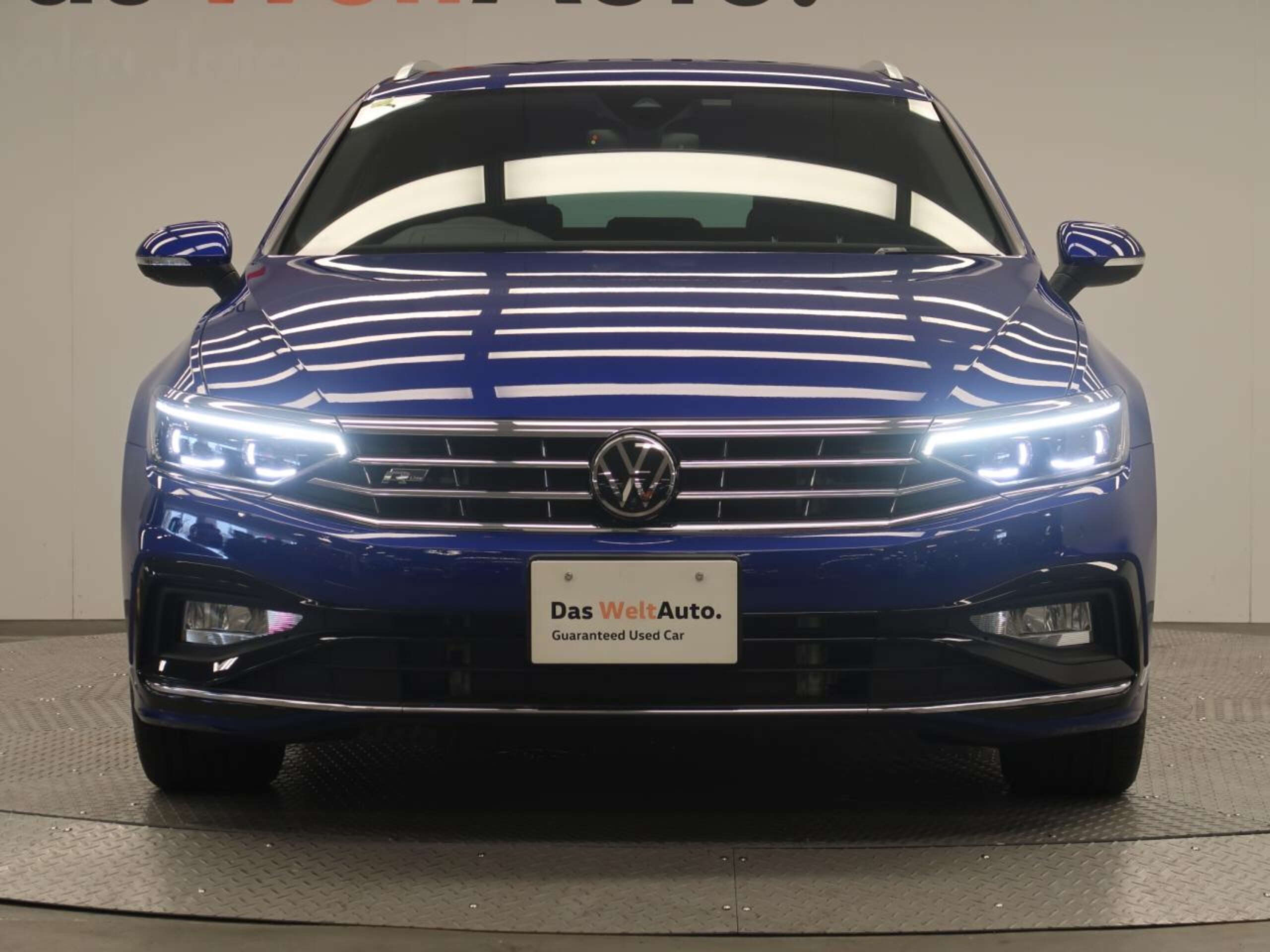 Volkswagen Passat Variant TDI R-Line Diesel Turbo — photo 9