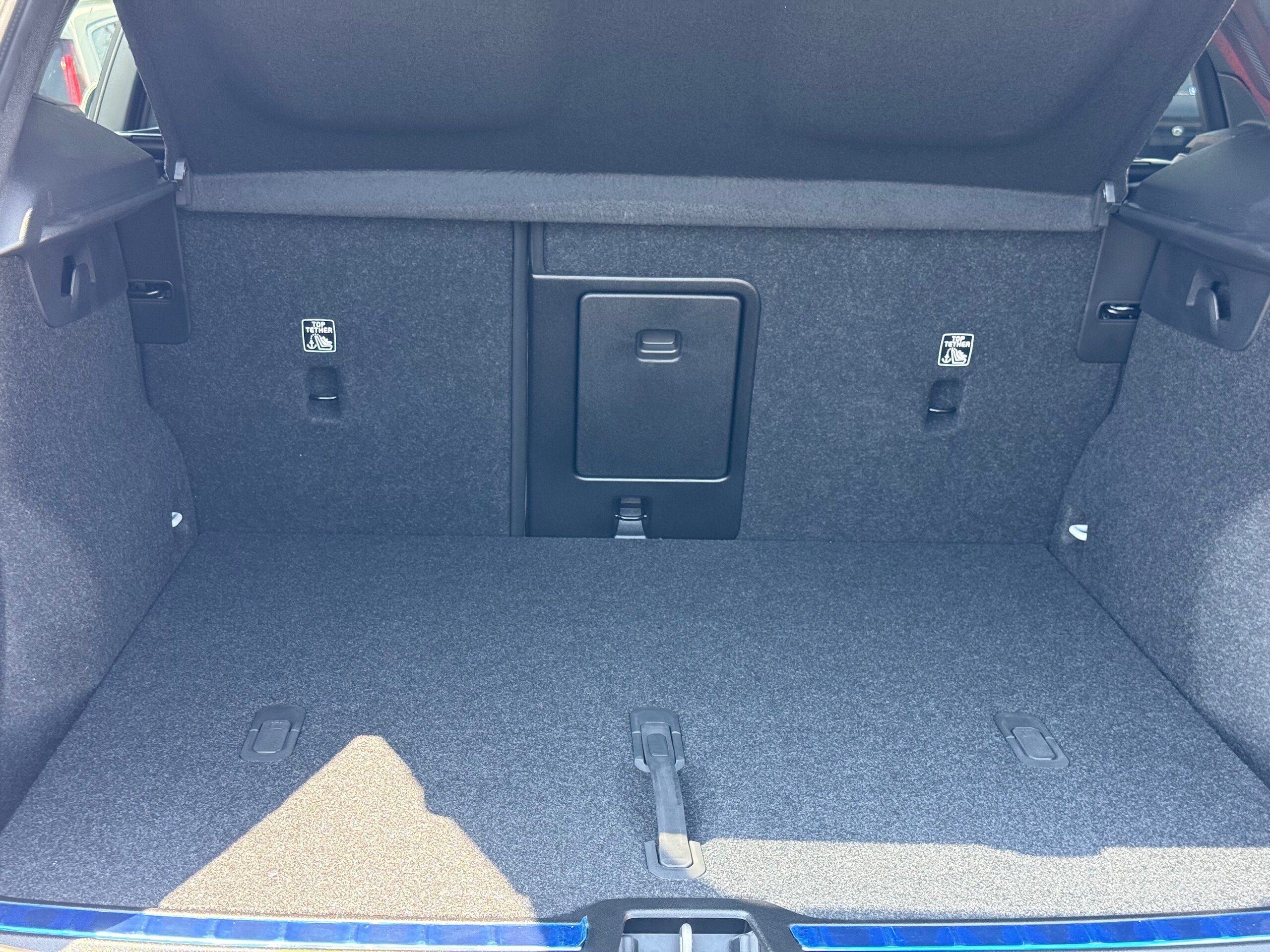 Volvo XC40 Ultra B4 AWD 4WD — photo 8