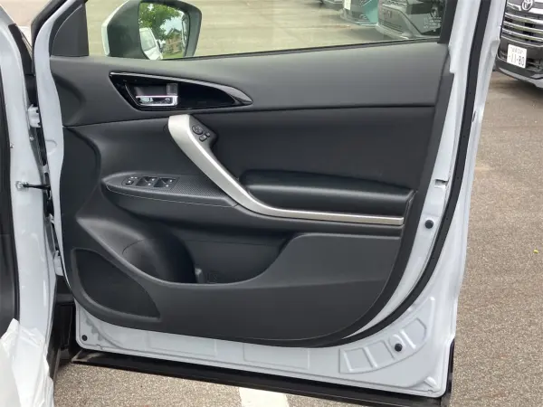 2024 Mitsubishi Eclipse Cross — photo 9 | Tuminion Kenya