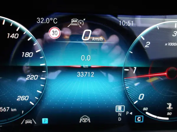 Mercedes-Benz E-Class E220d Sport Diesel Turbo — photo 8