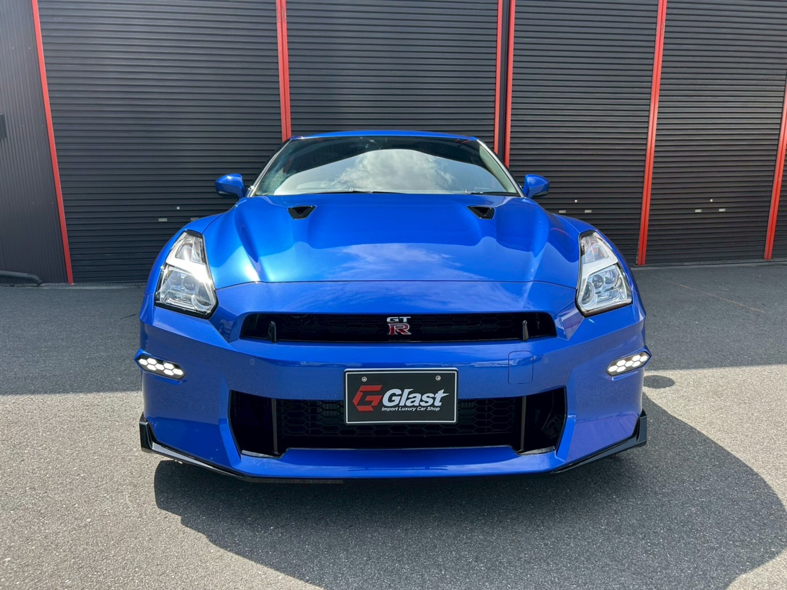 2024 Nissan Gt-r — photo 3