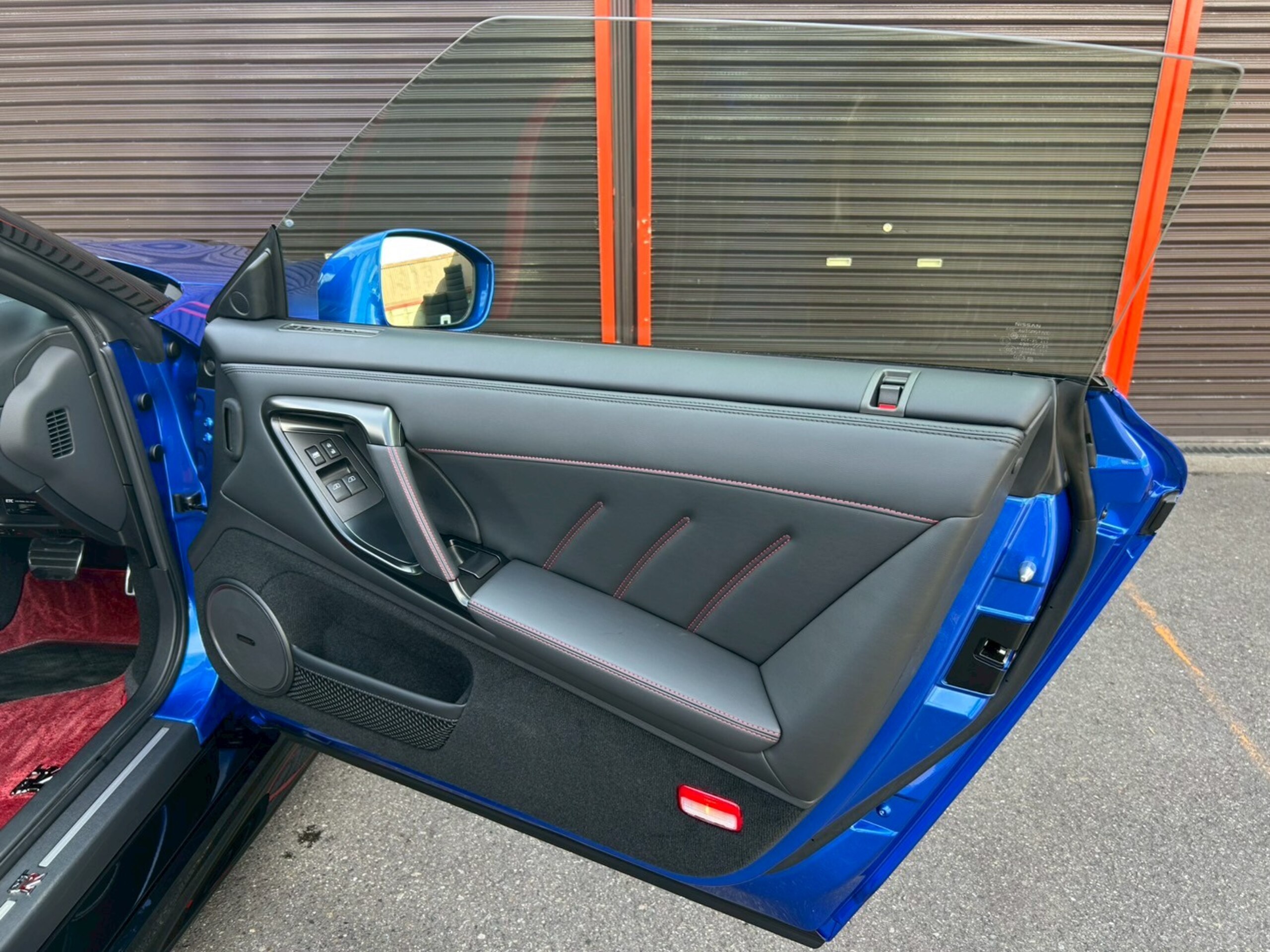 Nissan GT-R 3.8 Black Edition 4WD RECARO One Owner — photo 9