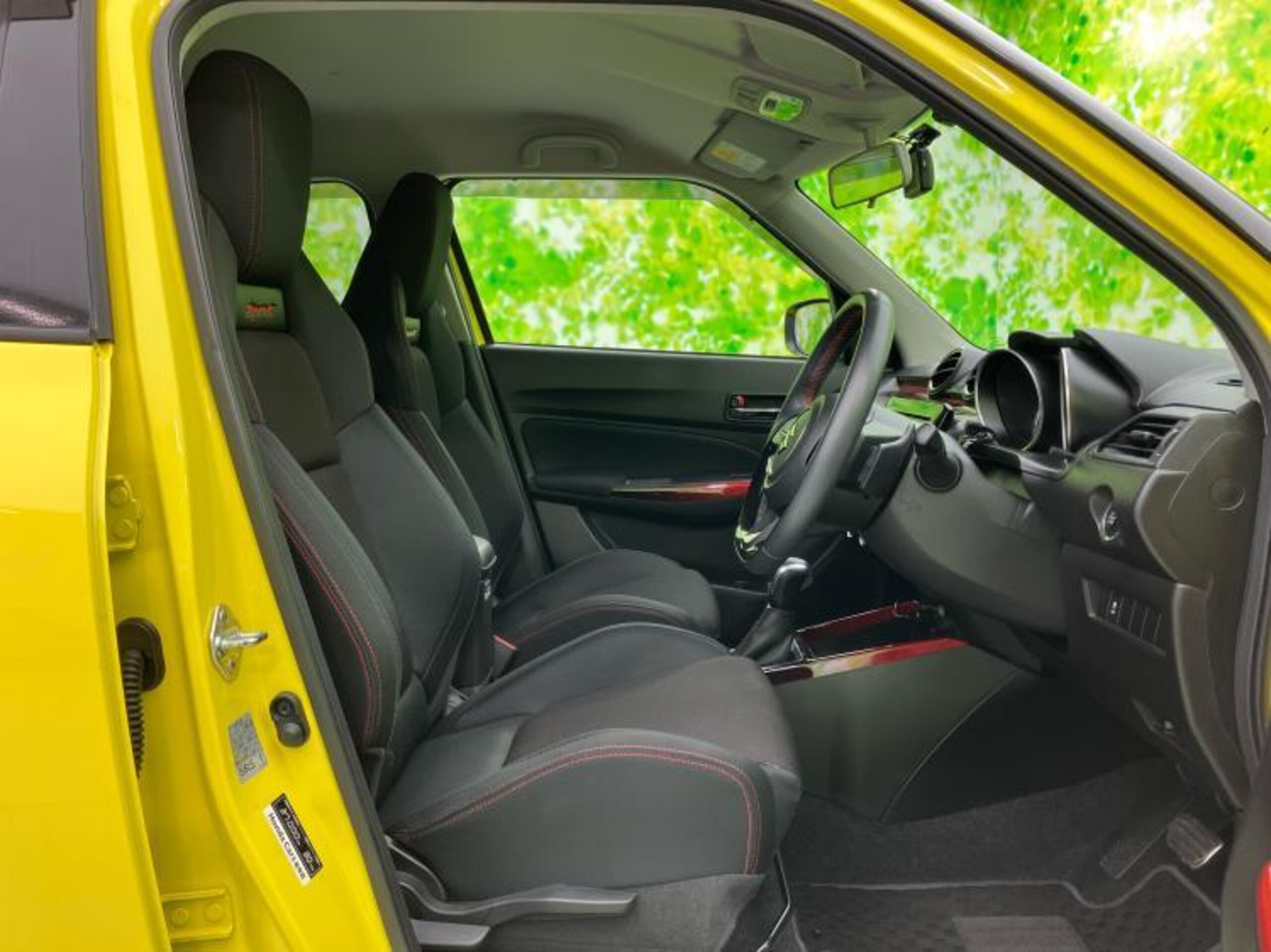 Suzuki Swift Sport 1.4 — photo 7