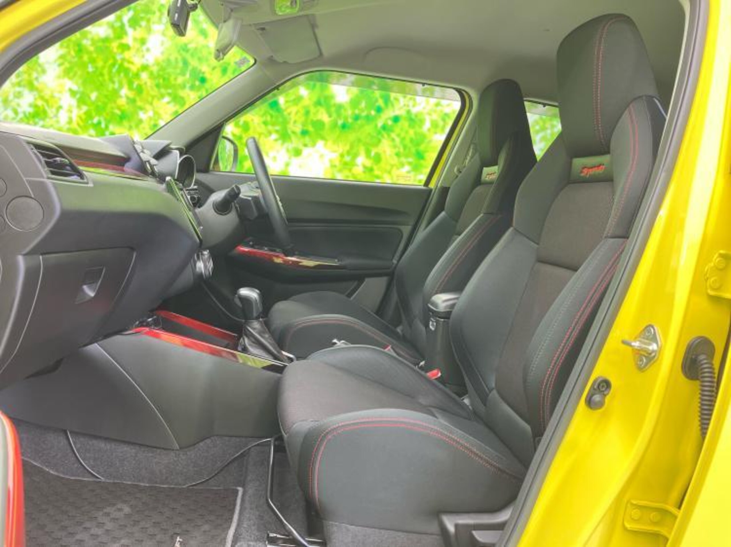 Suzuki Swift Sport 1.4 — photo 9