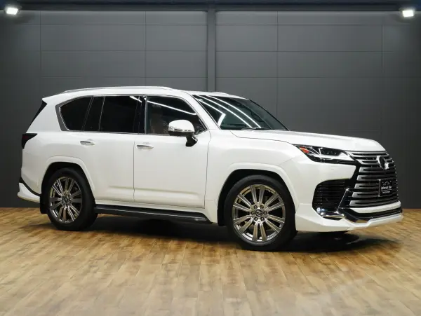 Lexus LX600 Executive 4WD One-Owner Car / Non-Smoking / Indoor Storage / Mark Levinson / R Entertainment / Modellista Aero / OP22in Wheels / Panoramic View Camera / Wireless Charging / Cool Box / Genuine Leather Massage Seats / SR / Digital Mirror / Power Back Door / ETC2.0 (Sonic Quartz) — photo 9
