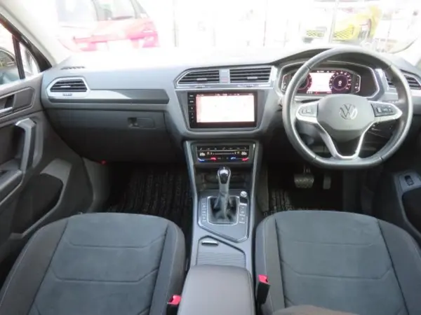 Volkswagen Tiguan TSI Elegance — photo 7