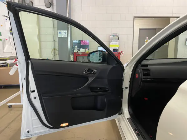 Toyota Mark X 3.5 GRMN Limited Edition 350 Units One Owner Carbon Roof TRD Side Spoiler Exclusive BBS 19-inch AW Wheels Exclusive Brakes Exclusive Sports Seats Exclusive Suspension Shocks HID Headlights Carrozzeria SD Navigation/Full-Seg Guarantee Manual Spare (White Pearl Crystal Shine) — photo 8