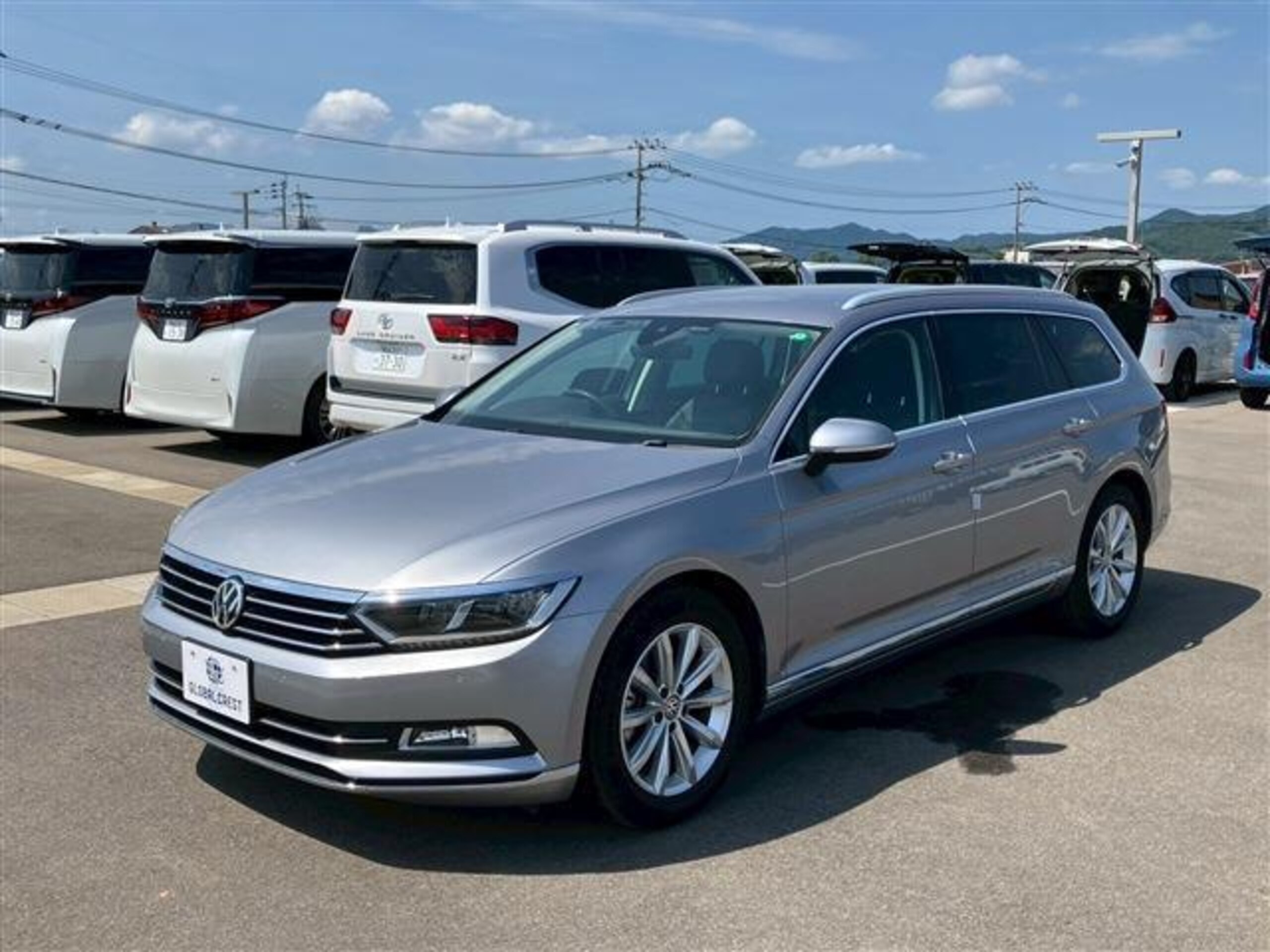 2020 Volkswagen Passat — photo 2