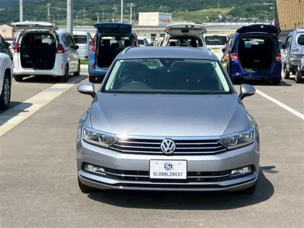 2020 Volkswagen Passat — photo 3