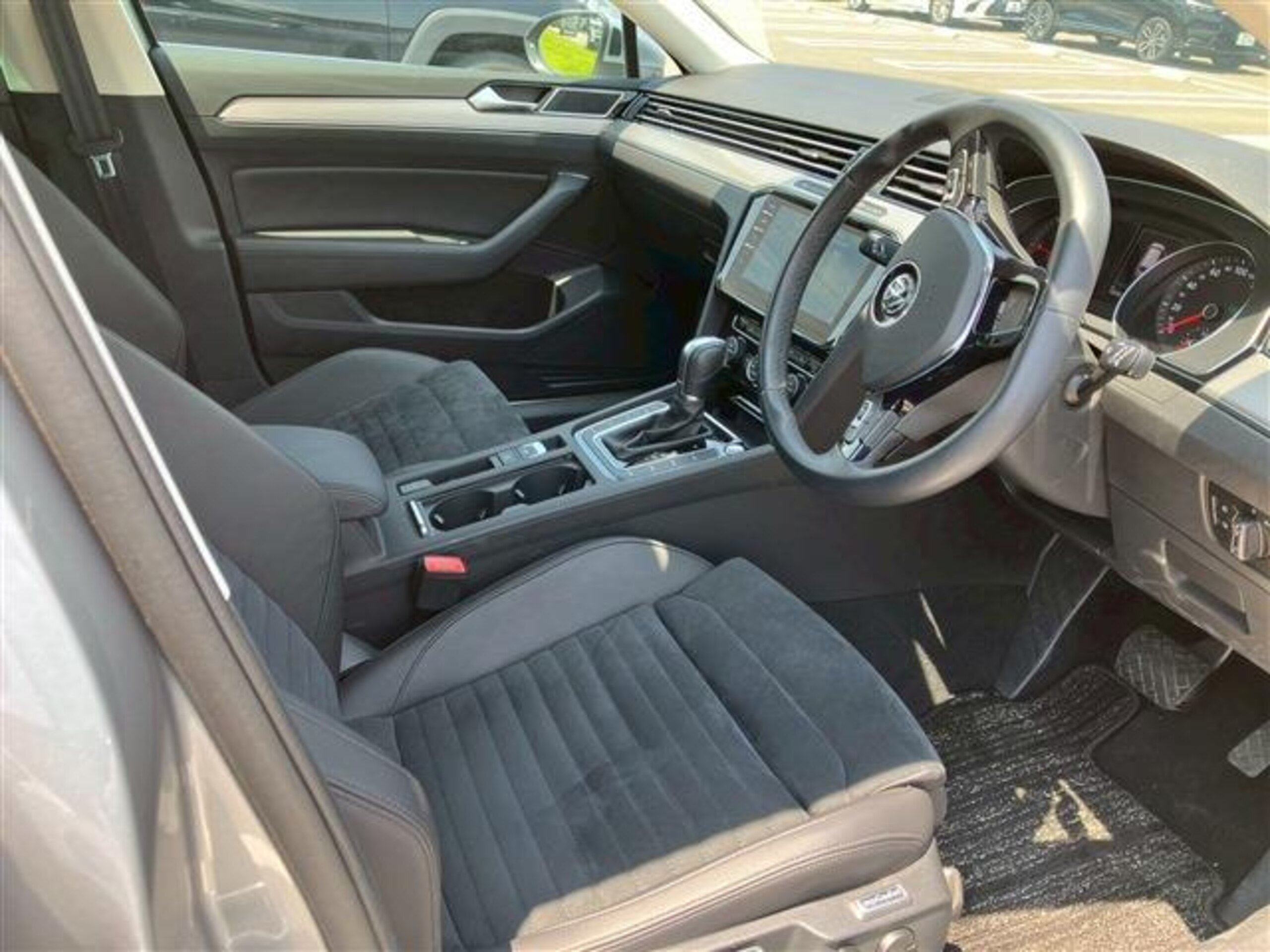 Volkswagen Passat Variant TDI Elegance Line Diesel Turbo — photo 8