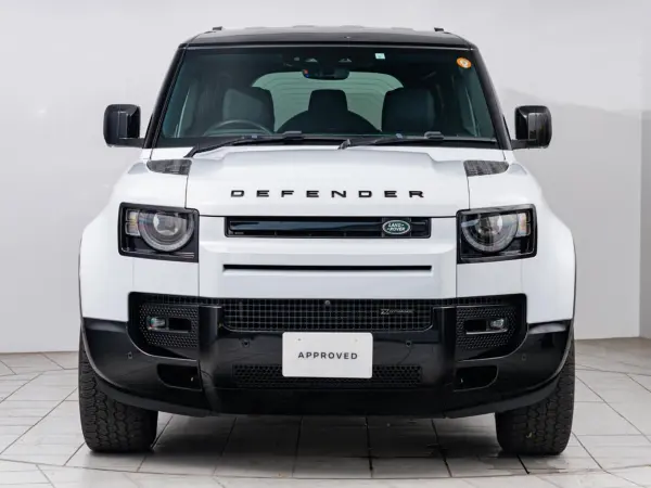 Land Rover Defender 110 X Dynamic SE 3.0L D300 Diesel Turbo 4WD Certified Used Car 3-Row Seat Collision Mitigation Genuine 19-inch AW Air Suspension MERIDIAN Memory Power Seat Apple CarPlay Android Auto (Euron White (Metallic)) — photo 8