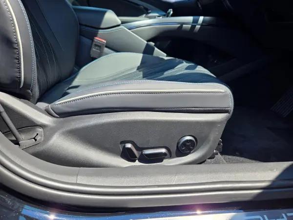 BYD Seal Base Model Panoramic Roof Nappa Leather Seat Heater & Seat Cooler & Steering Wheel Heater (Cosmo Black) — photo 9