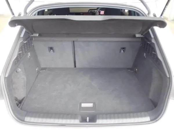 Audi A3 Sportback 30 TFSI Advanced — photo 7