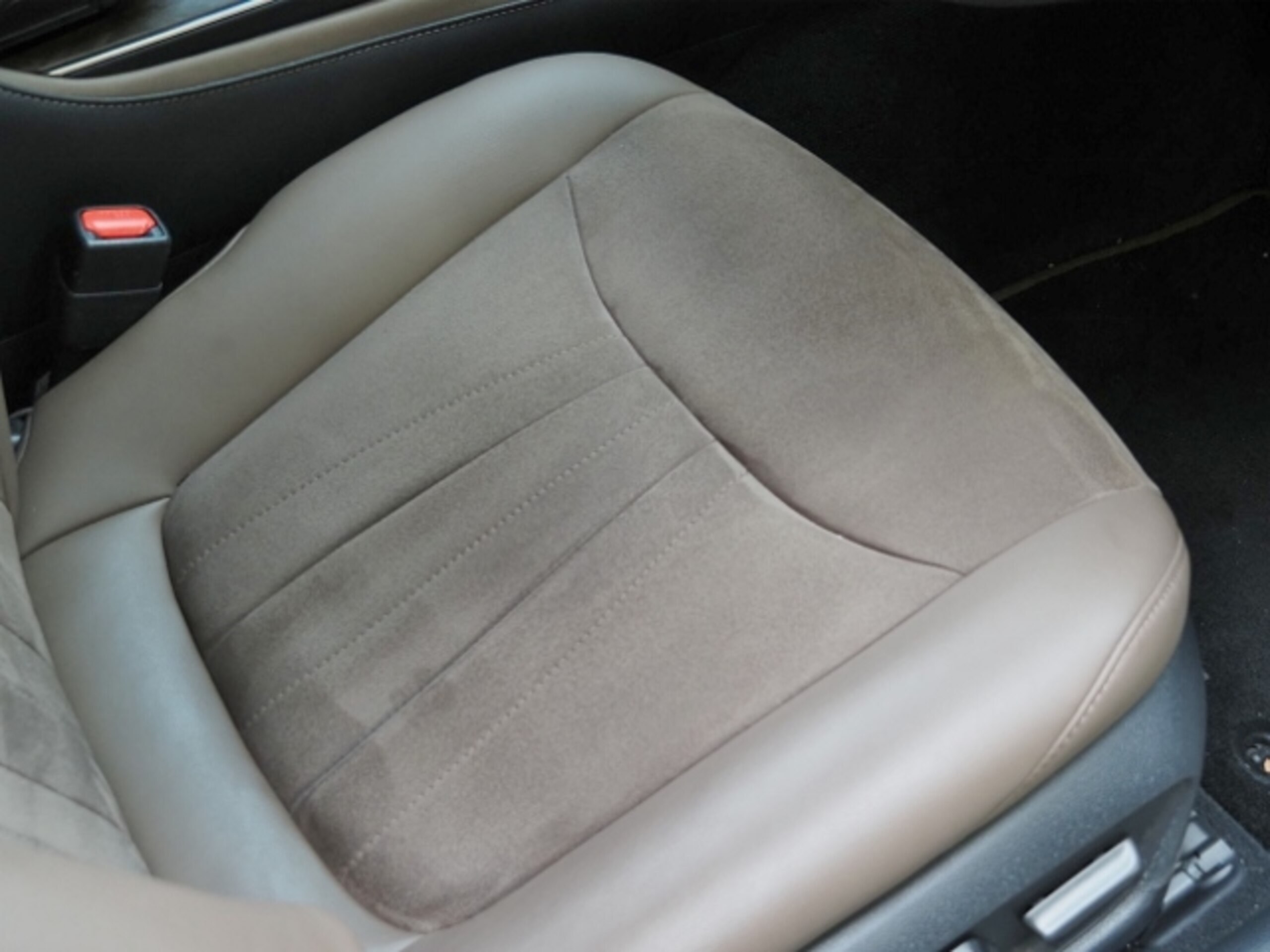 Toyota Crown Hybrid 2.5 S Elegance Style III Special Edition — photo 9