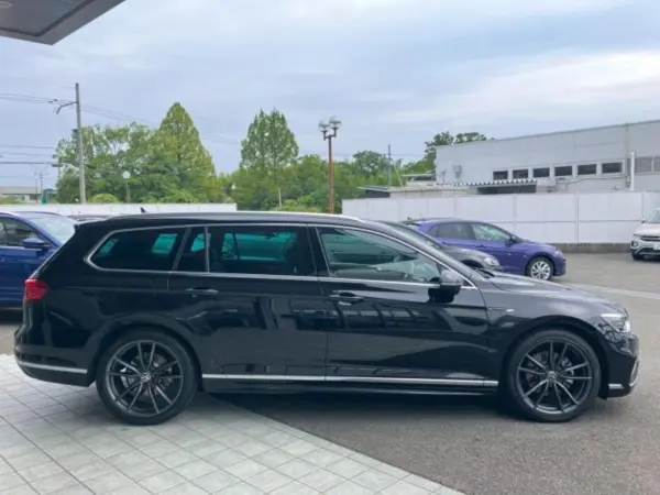 Volkswagen Passat Variant TDI R-Line Diesel Turbo — photo 7