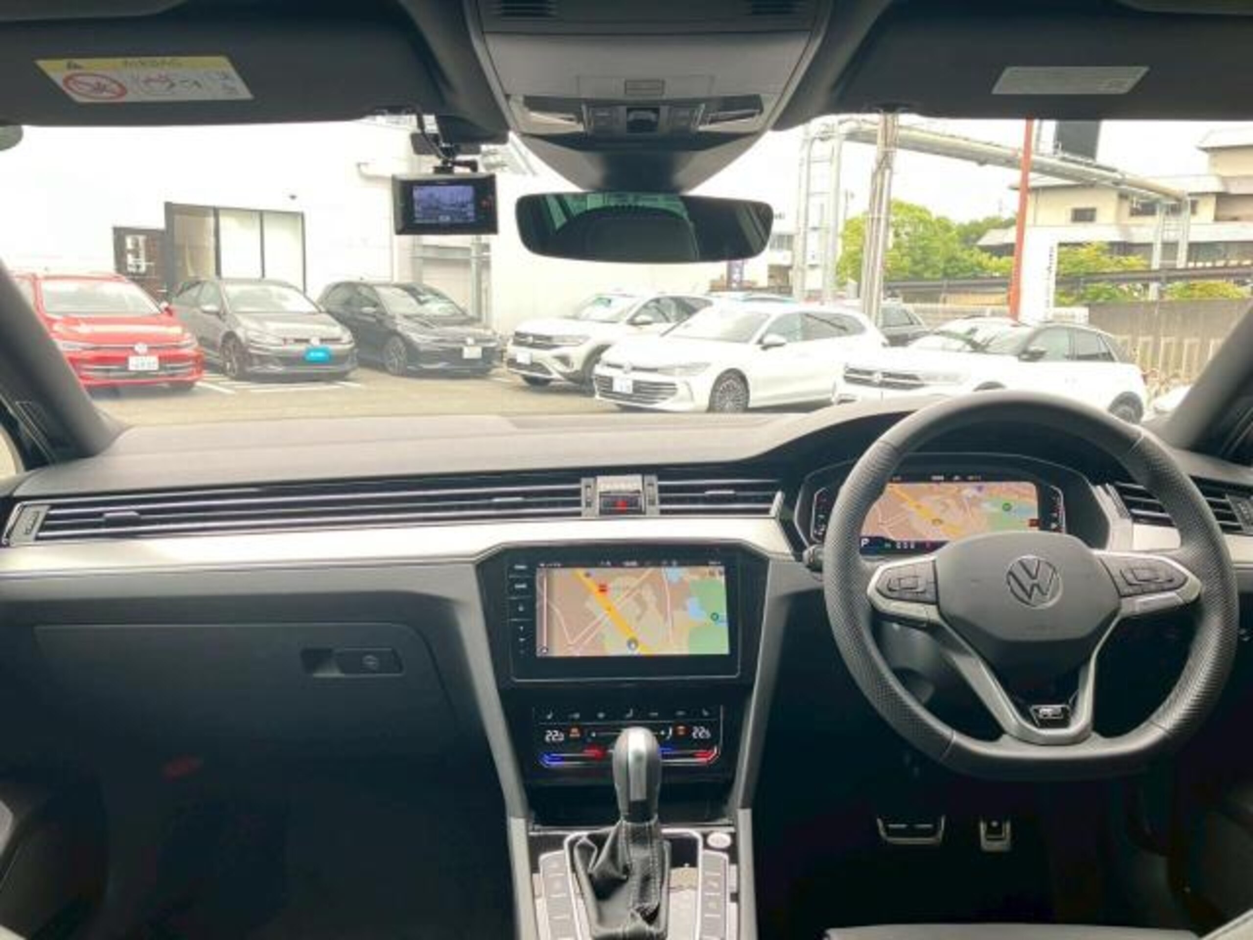 2024 Volkswagen Passat — photo 2