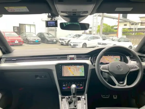 2024 Volkswagen Passat — photo 2