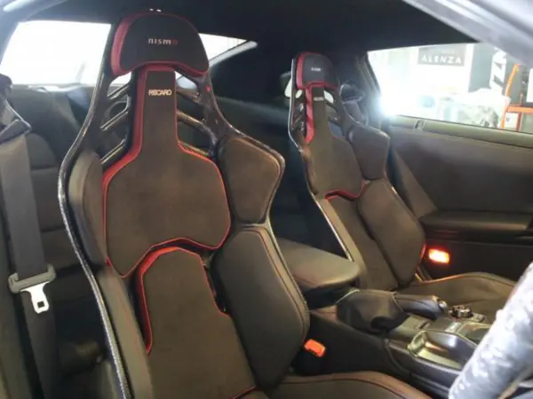 Nissan GT-R 3.8 NISMO Special Edition 4WD MY25 Model One Owner (Gray) — photo 8