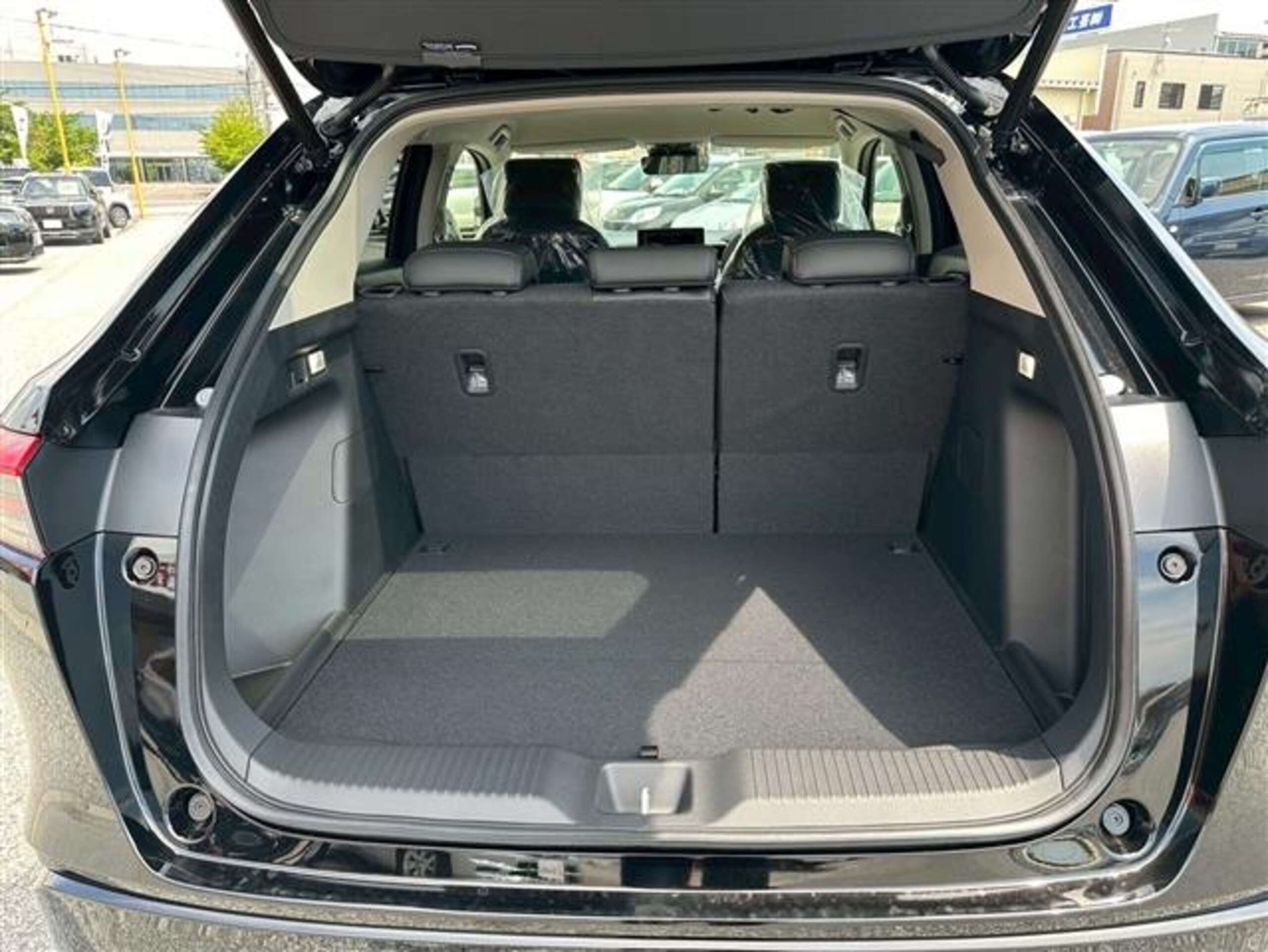 Honda Vezel 1.5 e:HEV Z Unregistered New Car — photo 8