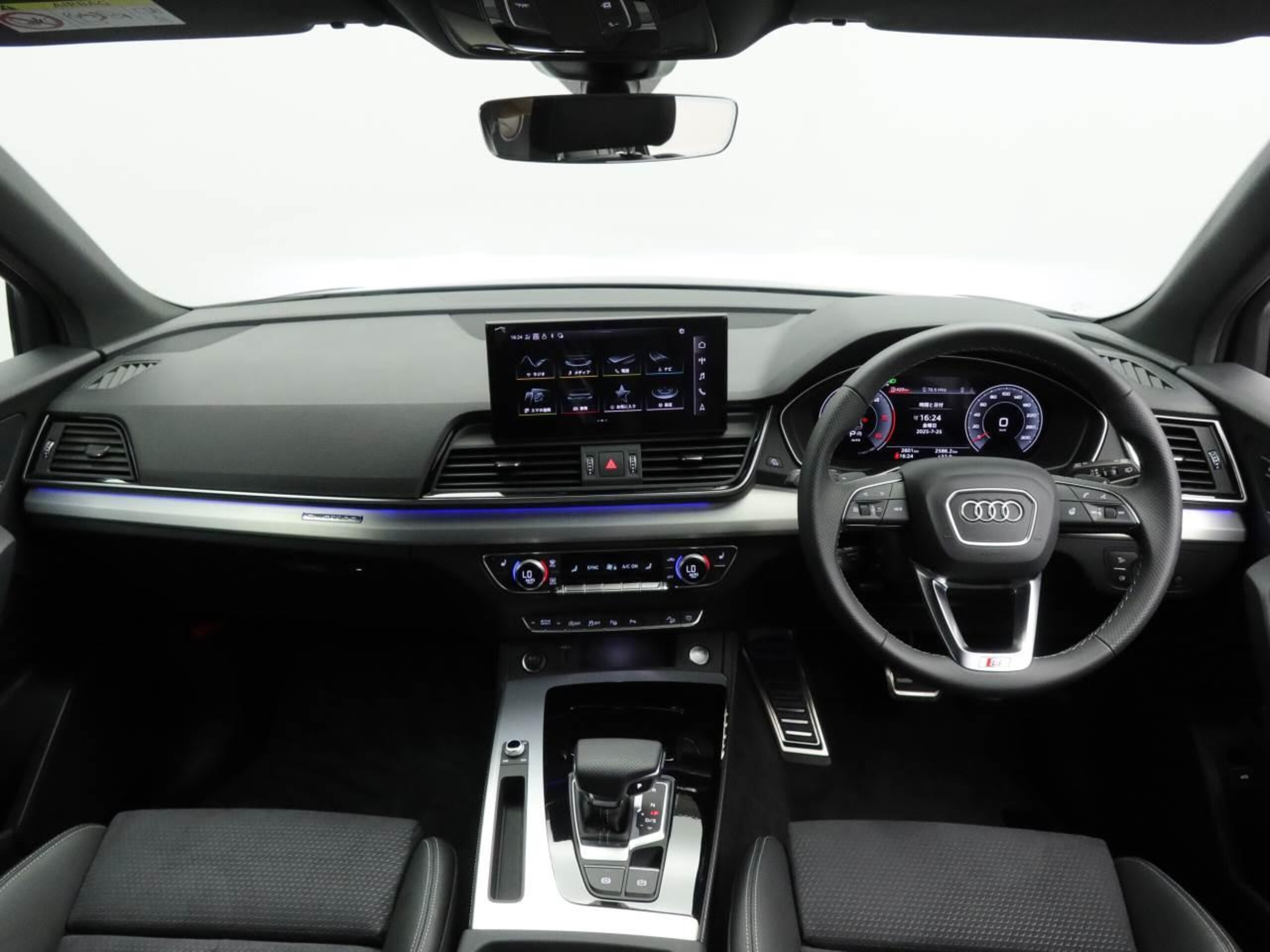 Audi Q5 40 TDI Quattro S Line Diesel Turbo 4WD Former Demo Car 20-inch Alloy Wheels TV (Mythos Black Metallic) — photo 8