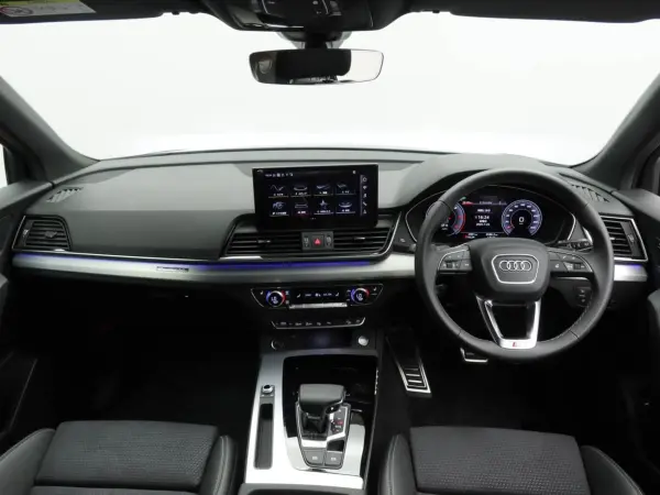 Audi Q5 40 TDI Quattro S Line Diesel Turbo 4WD Former Company Demo Car 20-inch Alloy Wheels TV (Mythos Black Metallic) — photo 8