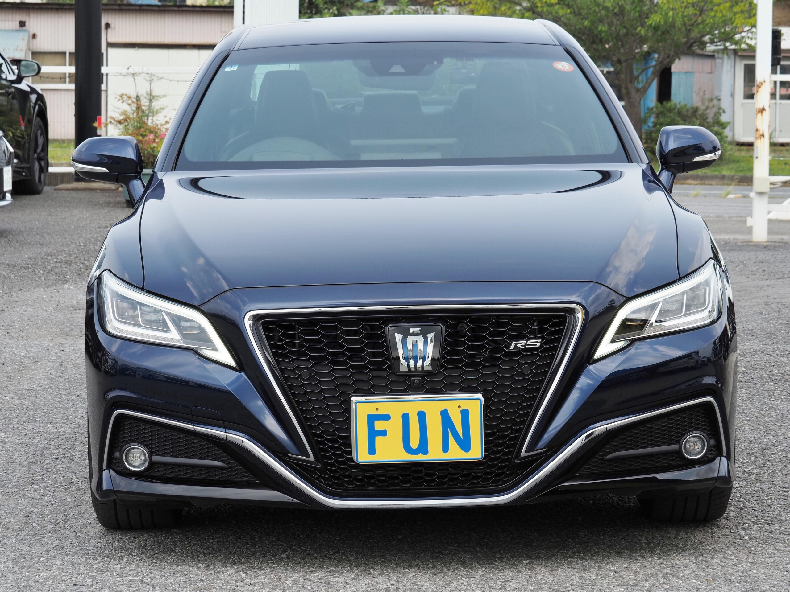 2022 Toyota Crown — photo 2