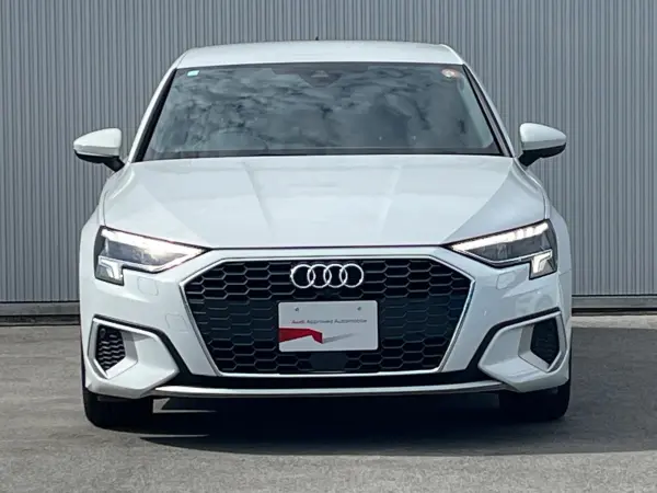 Audi A3 Sportback New Urban Style One-Owner Certified Used Car (Glacier White Metallic) — photo 8