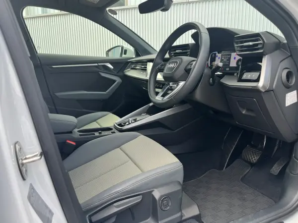 2023 Audi A3 Sportback — photo 3