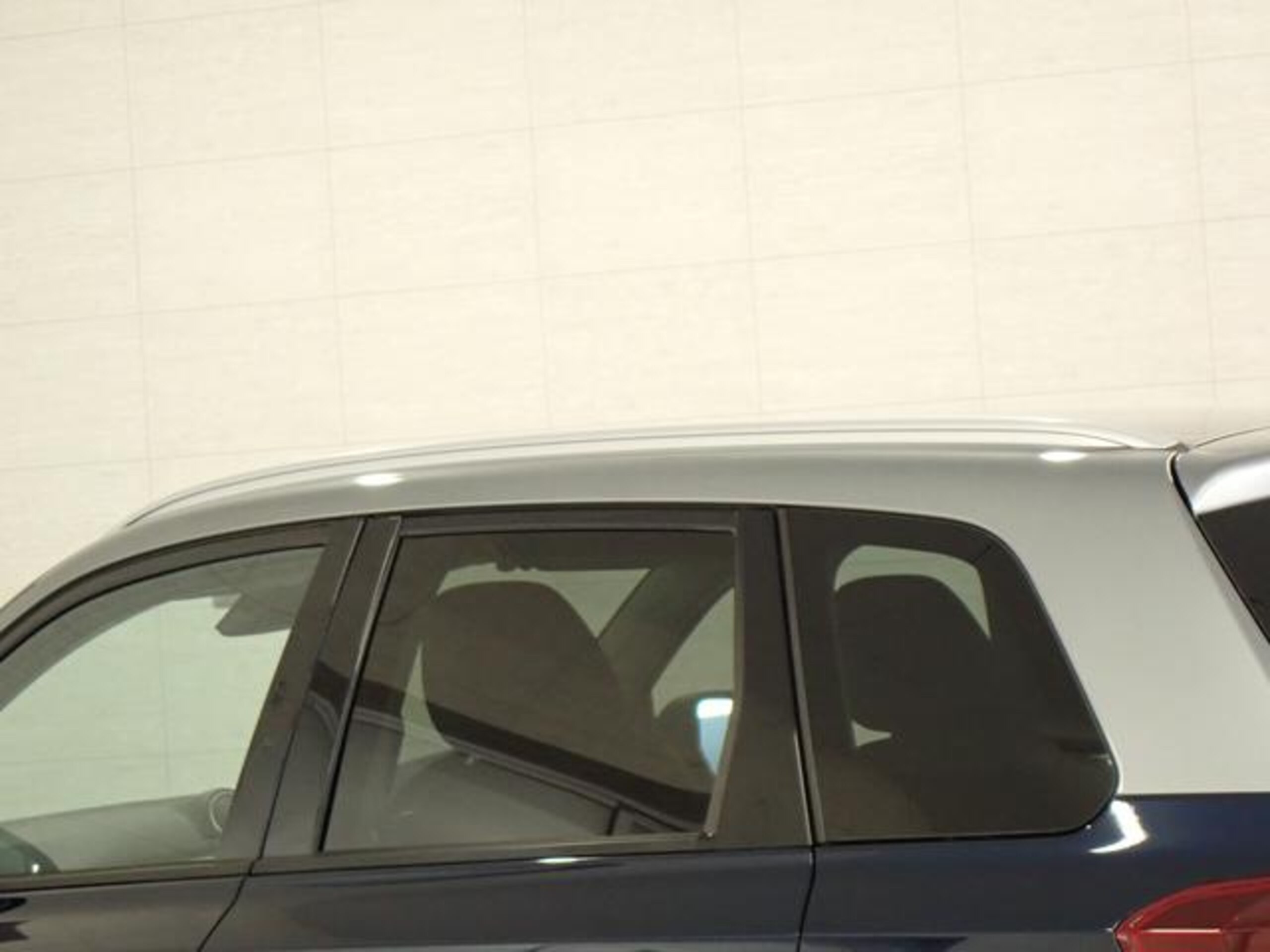 Suzuki Escudo 1.5 4WD — photo 9