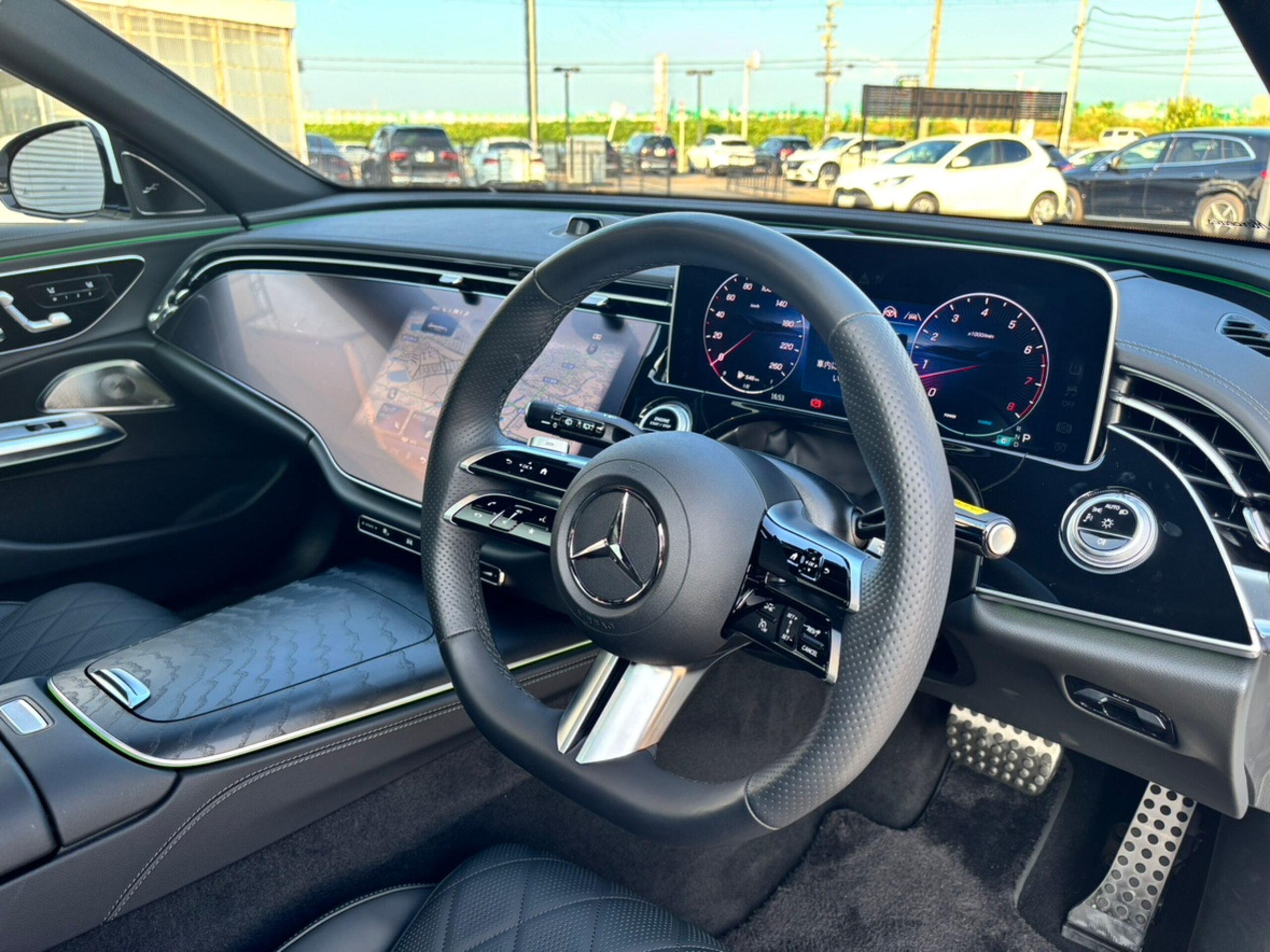 Mercedes-Benz E-Class Wagon E200 Avantgarde AMG Line Package (ISG Model) MP202501 Digital Interior Package Leather Exclusive Package Panoramic Sliding Roof Advanced Package Seat Heater & Cooler Head-Up Display New Car Warranty Transfer Demo Car — photo 7