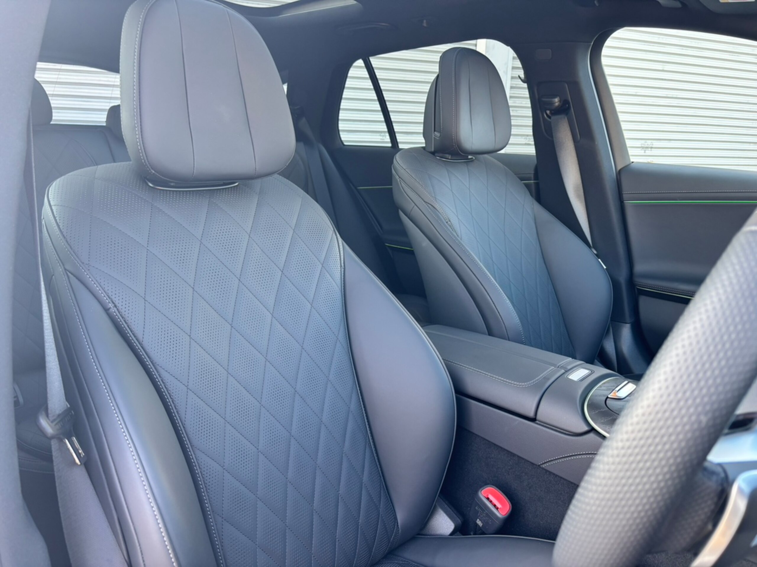 Mercedes-Benz E-Class Wagon E200 Avantgarde AMG Line Package (ISG Model) MP202501 Digital Interior Package Leather Exclusive Package Panoramic Sliding Roof Advanced Package Seat Heater & Cooler Head-Up Display New Car Warranty Transfer Demo Car — photo 8