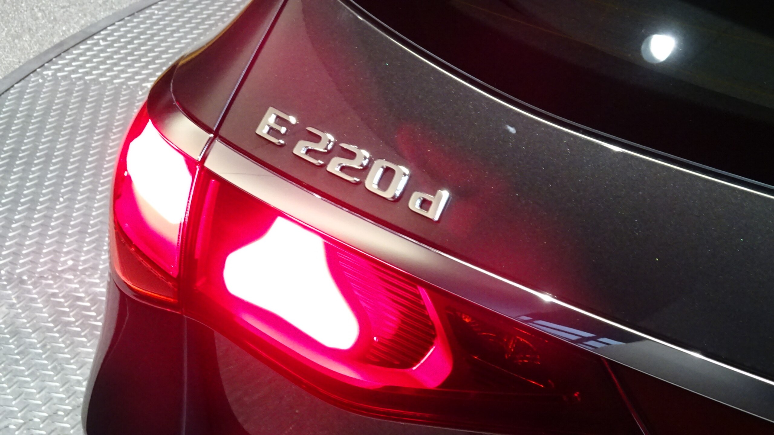 Mercedes-Benz E-Class Wagon E220 d Avantgarde AMG Line Package (ISG Model) Diesel Turbo MP202501 Advanced Package/Panoramic Sunroof/Ex-Employee Lease Vehicle (Graphite Gray) — photo 7