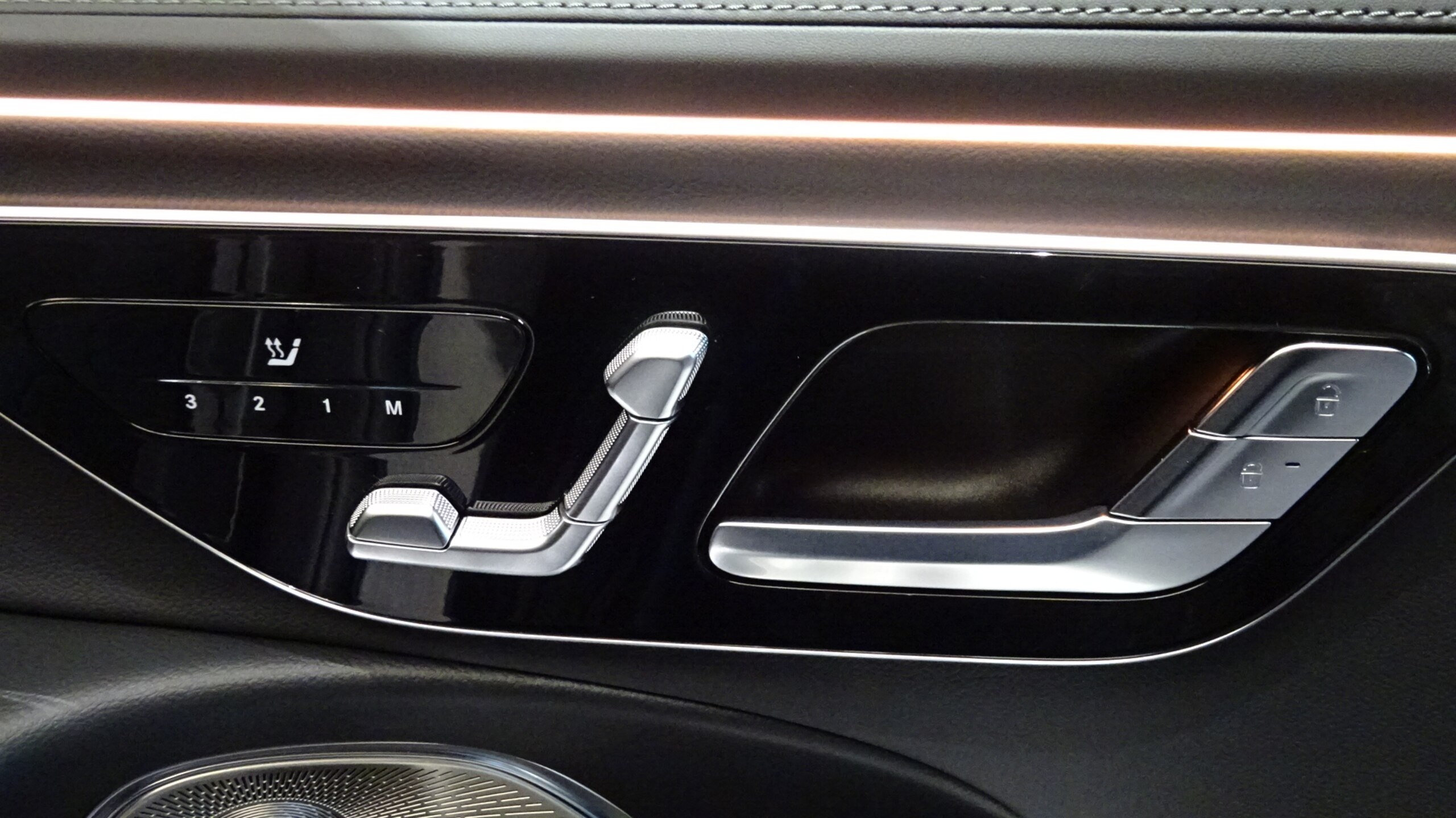 Mercedes-Benz E-Class Wagon E220 d Avantgarde AMG Line Package (ISG Model) Diesel Turbo MP202501 Advanced Package/Panoramic Sunroof/Ex-Employee Lease Vehicle (Graphite Gray) — photo 9