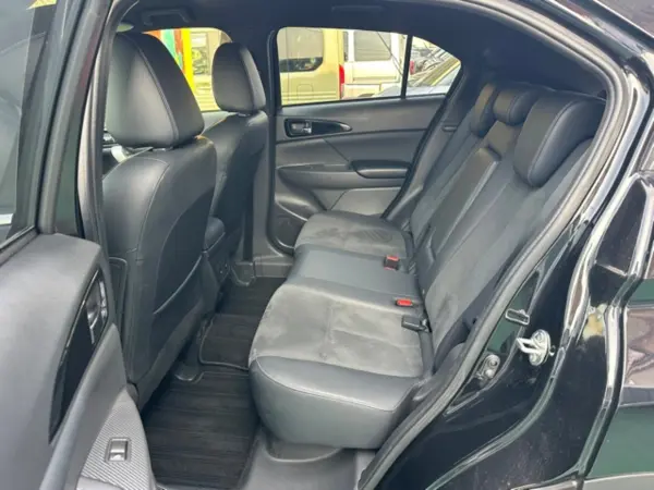 Mitsubishi Eclipse Cross 1.5 P with Factory Navigation, Smart Key, LED Headlights (Black Mica) — photo 8