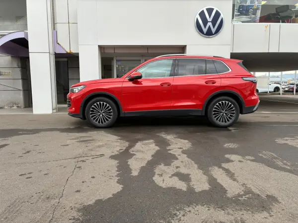 2024 Volkswagen Tiguan — photo 3