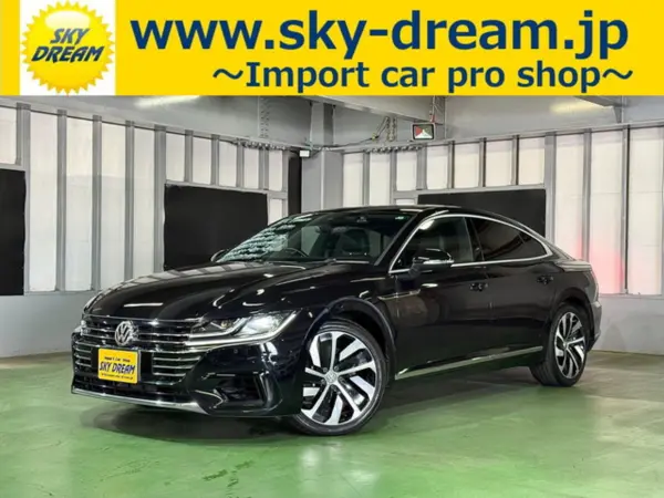 Volkswagen Arteon R-Line 4Motion 4WD ACC/Black Leather Seat/Navi Digital TV/Carplay/LED Headlight/Apple CarPlay/Front & Rear Sensor/Back Camera/Power Seat/Seat Heater/Power Tailgate/Paddle Shift/19AW/Adaptive Cruise Control/6-Month Warranty (Black)
