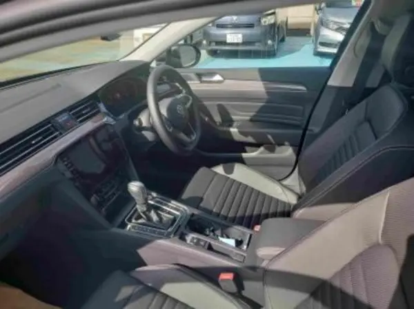 2024 Volkswagen Passat — photo 3