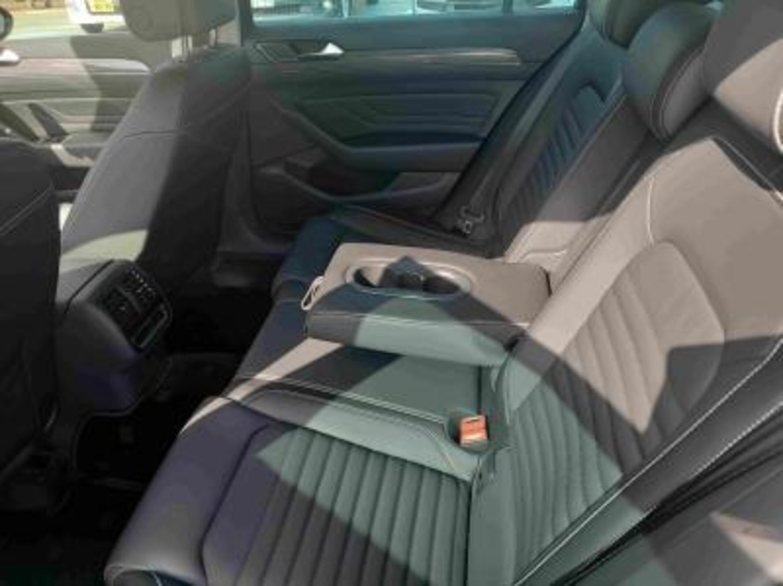 Volkswagen Passat Variant TSI Elegance Advance — photo 7