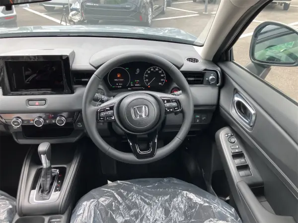 2025 Honda Vezel — photo 9 | Tuminion Kenya