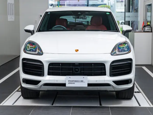 2019 Porsche Cayenne — photo 3