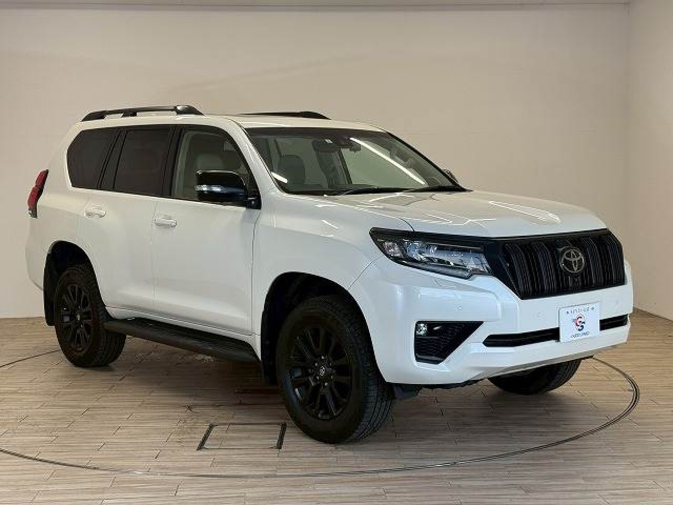 Toyota Land Cruiser Prado 2.7 TX L Package Matte Black Edition 4WD — photo 9